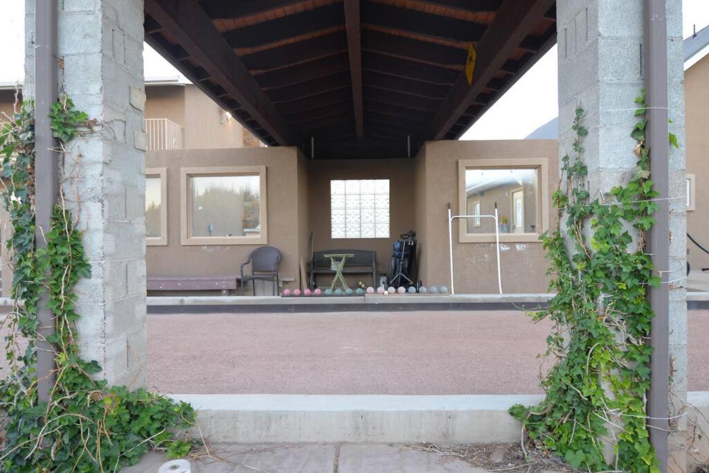 Tacit Shadow Resort Shangri-La King Suite, Gym, Coffee Bar, Hot-Tub, Free Laundry, Food Available Parowan Buitenkant foto